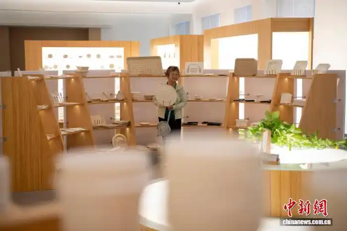 1763450320044082499.jpg 730e0cf3d7ca7bcb48c6ed74a91da173f724a8d4.jpg